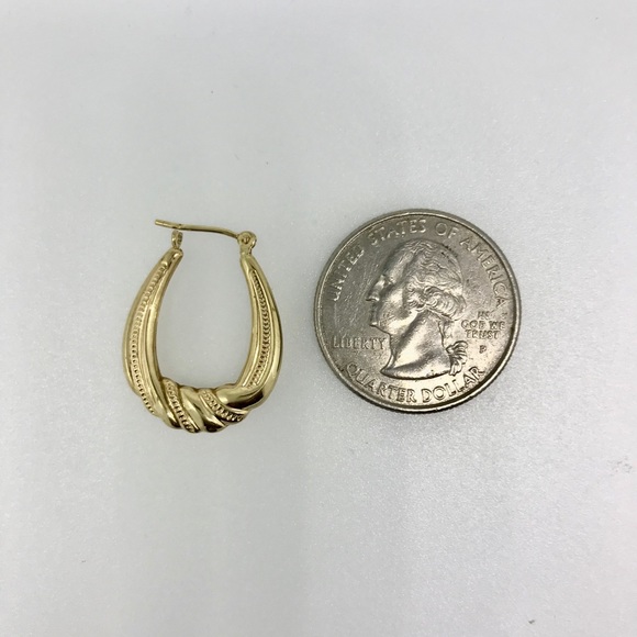 Large 10 kt hoop earrings - Picture 4 of 5